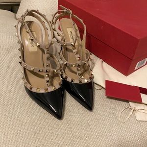 Valentino Rockstud Black Pumps Patent Ankle Strap